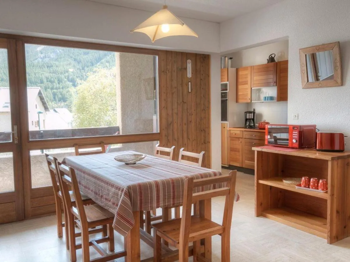 Appartement Le Monêtier-les-Bains, 2 pièces, 6 personnes - FR-1-330F-32